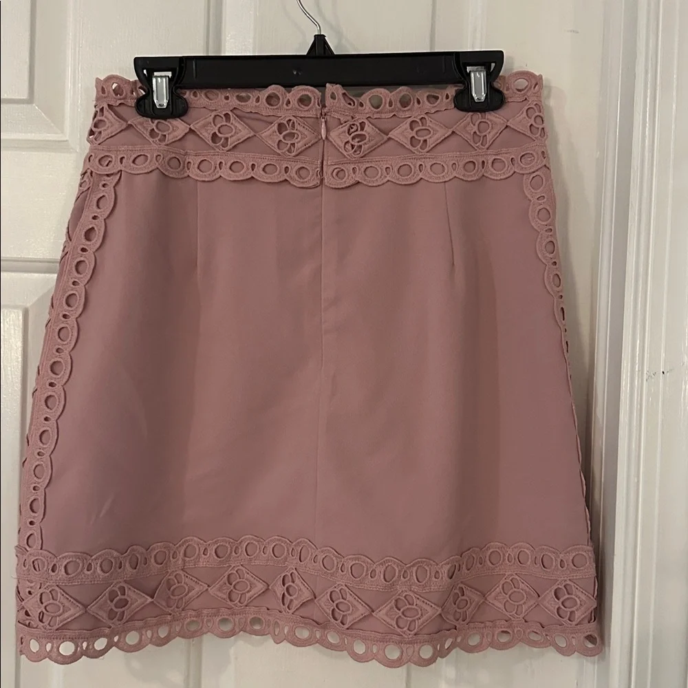 NWOT Women’s Entro Blush Lace Scallop Trim Pencil Skirt Size Large